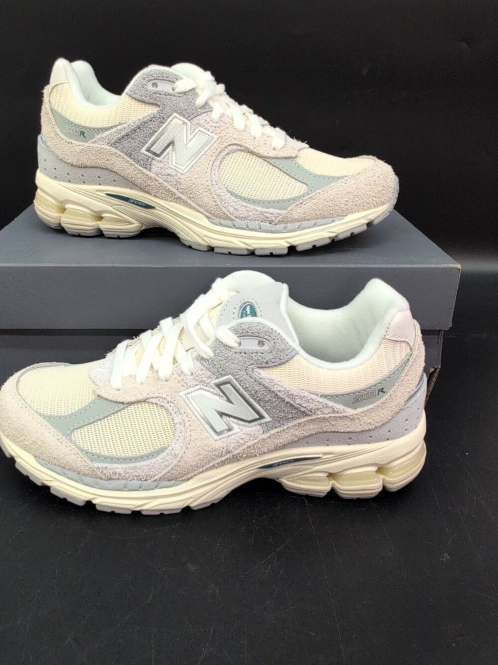 New Balance 2002R Classic Sneakers Men's Athletic Shoes US 6 Beige Gray M2002REK